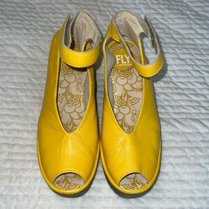 Fly London Yala Peep Toe Sandals - Mousse Lemon